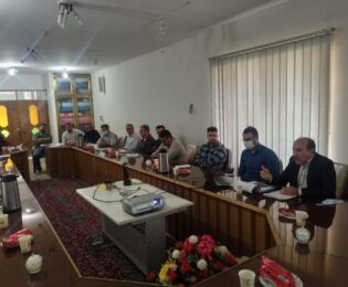 برگزاری دوره آموزشی به صورت حضوری ویژه تعاونی های روستایی با عنوان قوانین و‌مقررات مالیاتی در شهرستان دزفول